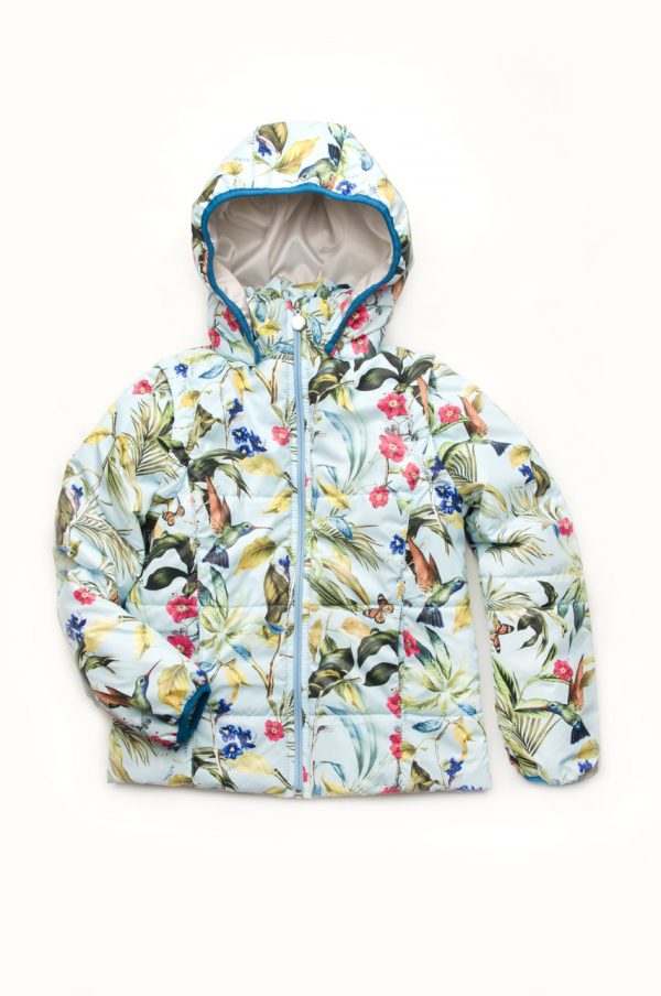 kurtka-zhilet_print_ptichki_cvety_na_golubom.jpg